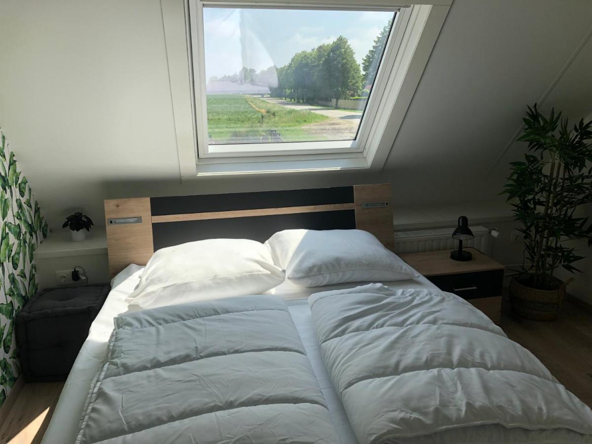 Huisje op den Diek Sint Kruis Exterior foto